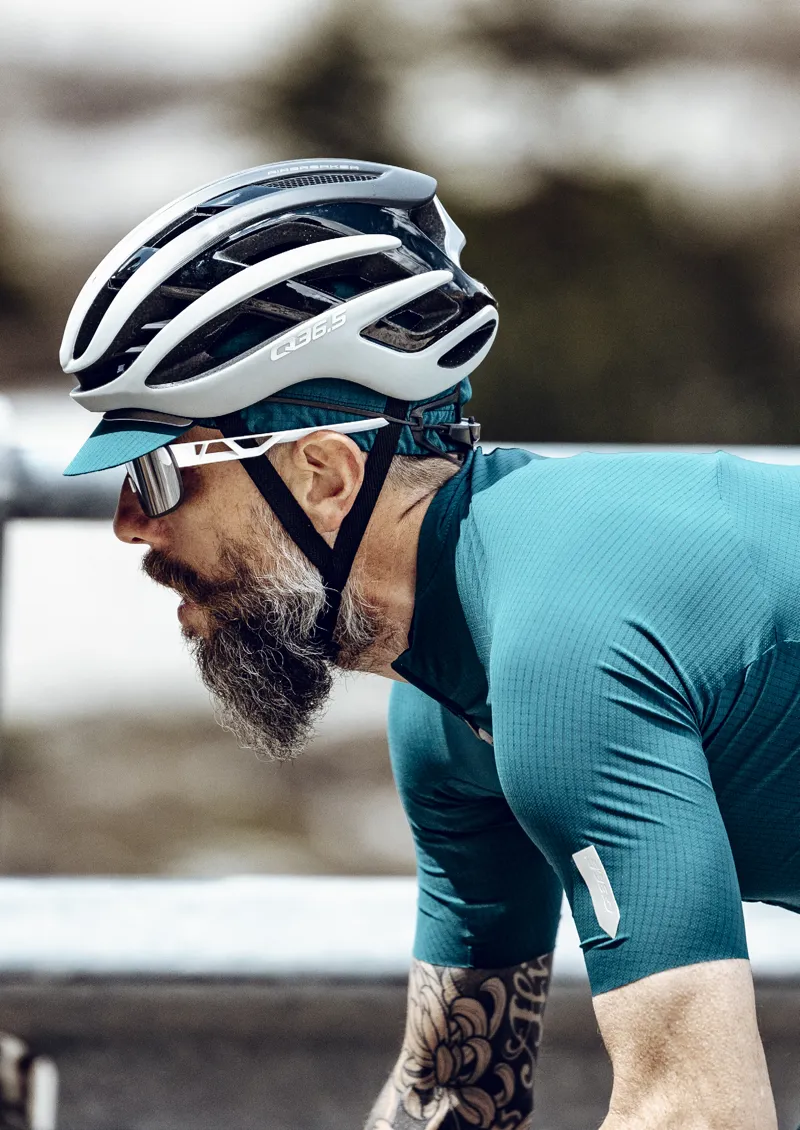 Q36.5 AIRBREAKER Helmet : ICE-2